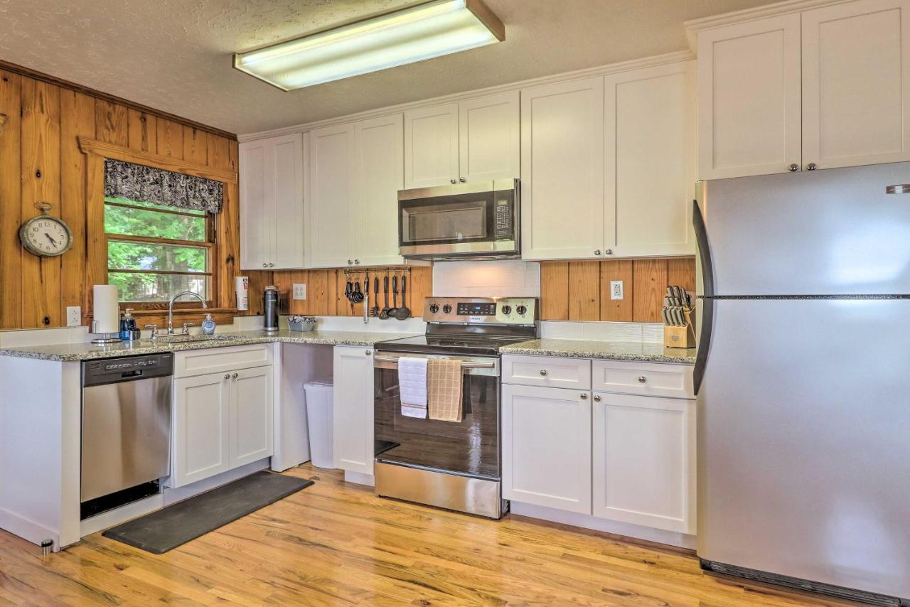 Waterfront Lake Martin Home With Grill And Beach! Eclectic Exteriör bild
