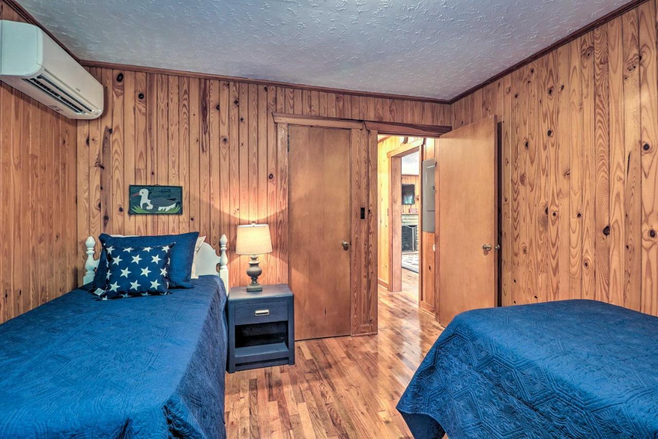 Waterfront Lake Martin Home With Grill And Beach! Eclectic Exteriör bild