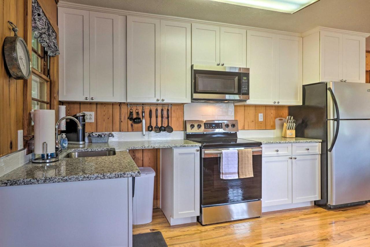Waterfront Lake Martin Home With Grill And Beach! Eclectic Exteriör bild